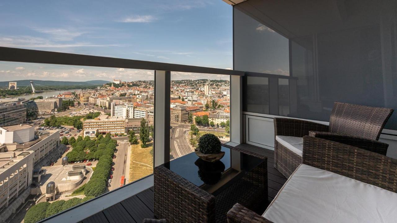 Panorama - Sunset And Castle View, 22Nd Floor, Garage, Ac Apartman Pozsony Kültér fotó